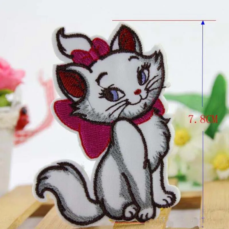White cat embroidery patch clothing patch applique decoration DIY accessories Iron On Sewing Supplies
White cat embroidery patch clothing patch applique decoration DIY accessories Iron On Sewing Supplies