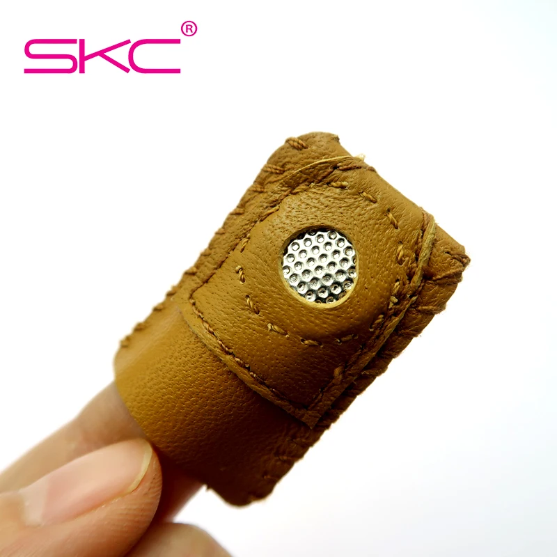 SKC Handmade Patchwork Faux Leather Thimble Finger Protector With Metal Tip DIY Sewing Tools Hand Needlework Accessory
SKC Handmade Patchwork Faux Leather Thimble Finger Protector With Metal Tip DIY Sewing Tools Hand Needlework Accessory
