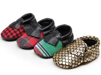 2020 New Customs Buffalo Plaid baby shoes Genuine Leather Sequins stripe Baby moccasins tassel First Walkers Infant Shoe 
2020 New Customs Buffalo Plaid baby shoes Genuine Leather Sequins stripe Baby moccasins tassel First Walkers Infant Shoe