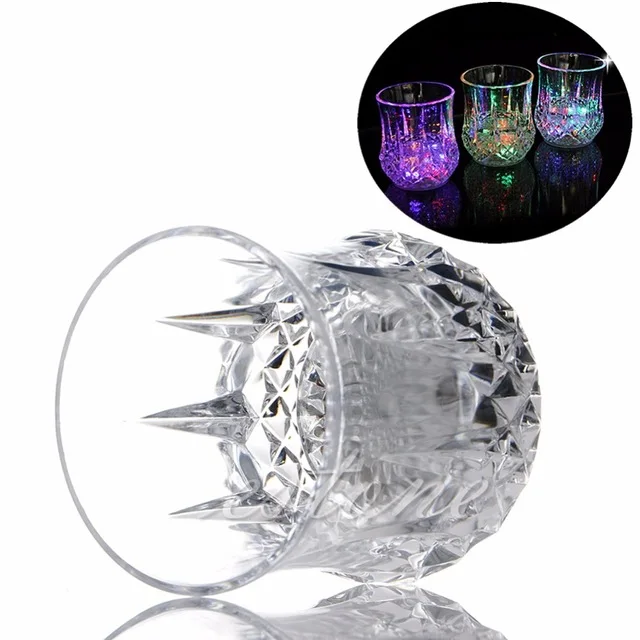 2016 LED Flash Small Cup Newest LED Ananas Cup Flashing Shot Glasses Flashing Cup For Christmas New year Bar KTV Party Supplies
2016 LED Flash Small Cup Newest LED Ananas Cup Flashing Shot Glasses Flashing Cup For Christmas New year Bar KTV Party Supplies