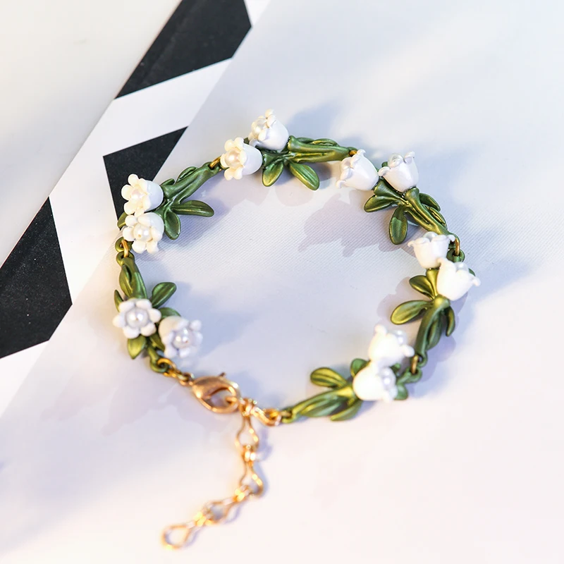 Vanssey Fashion Jewelry Plant Flower Lily of Vally Natural Pearl Bracelet Party Wedding Accessories for Women 2019 New
Vanssey Fashion Jewelry Plant Flower Lily of Vally Natural Pearl Bracelet Party Wedding Accessories for Women 2019 New