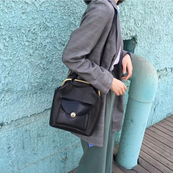 Vintage Clip Women's Bag PU Leather Shoulder Crossbody Designer Brand Women Crossbody Bag Leisure Travel Bag Purse 2019 Sac Chic
Vintage Clip Women's Bag PU Leather Shoulder Crossbody Designer Brand Women Crossbody Bag Leisure Travel Bag Purse 2019 Sac Chic
