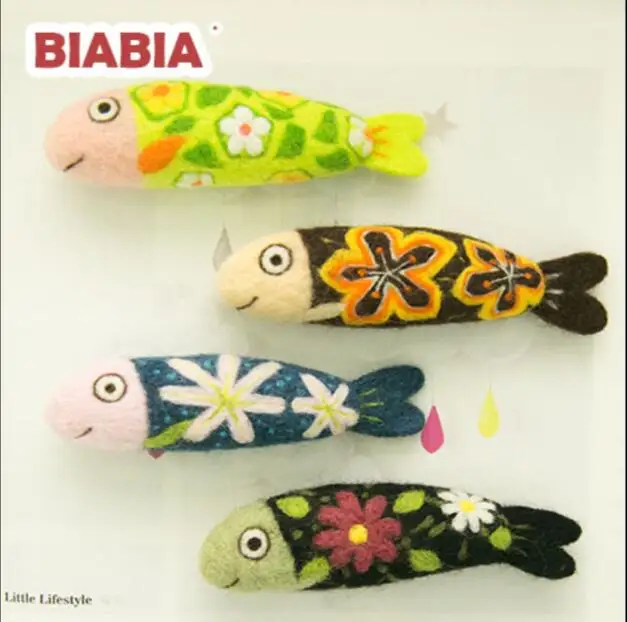 New fish with original design for making dolls wool needlepoint kit wool felt needle felting decoration craft needlecraft DIY 
New fish with original design for making dolls wool needlepoint kit wool felt needle felting decoration craft needlecraft DIY