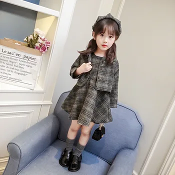 Autumn / Winter Baby Girl Clothing Set Children Clothes Plaid Suit Long Sleeve England Style Kids 3PCS Top+Vest Dress+Beret
Autumn / Winter Baby Girl Clothing Set Children Clothes Plaid Suit Long Sleeve England Style Kids 3PCS Top+Vest Dress+Beret