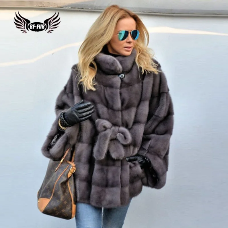 BFFUR 2019 Real Mink Fur Coats For Women Bat Sleeve Thick Warm Genuine Mink Fur Jacket Stand Collar With Belt Winter Outwear
BFFUR 2019 Real Mink Fur Coats For Women Bat Sleeve Thick Warm Genuine Mink Fur Jacket Stand Collar With Belt Winter Outwear