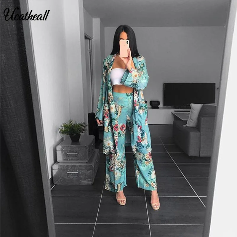 Women's Casual Floral Printed Blazer2 Pieces Set Suit V-Neck Wiped Kimono Loose Pajama Jacket +Trousers Two Piece Suits
Women's Casual Floral Printed Blazer2 Pieces Set Suit V-Neck Wiped Kimono Loose Pajama Jacket +Trousers Two Piece Suits