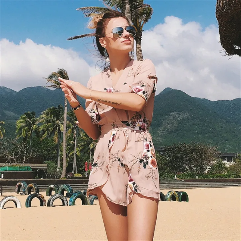 Casual Print Flower Playsuit Women Jumpsuits For Women 2019 New V Neck Ruffles Short Sleeve Loose Shorts Rompers Womens Jumpsuit
Casual Print Flower Playsuit Women Jumpsuits For Women 2019 New V Neck Ruffles Short Sleeve Loose Shorts Rompers Womens Jumpsuit