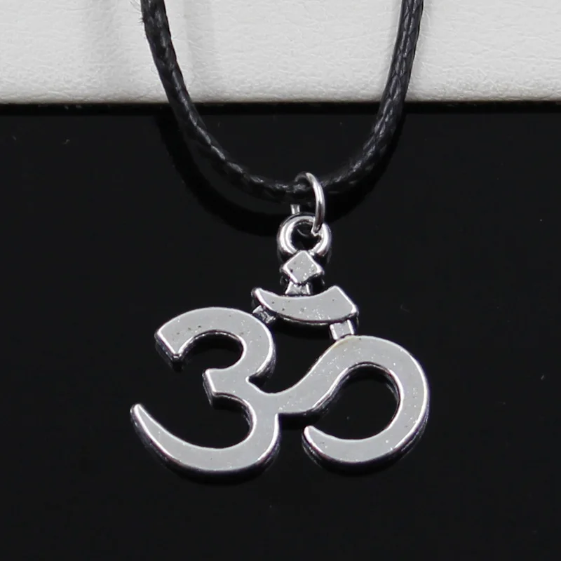New Fashion Tibetan Silver Pendant yoga om Necklace Choker Black Leather Cord Factory Price Handmade jewelry
New Fashion Tibetan Silver Pendant yoga om Necklace Choker Black Leather Cord Factory Price Handmade jewelry
