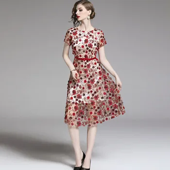 New Slim Three-Dimensional Flower Embroidery Sequin Mesh Dress Summer Women Midi Casual Dress High Quality Vintage Dress
New Slim Three-Dimensional Flower Embroidery Sequin Mesh Dress Summer Women Midi Casual Dress High Quality Vintage Dress