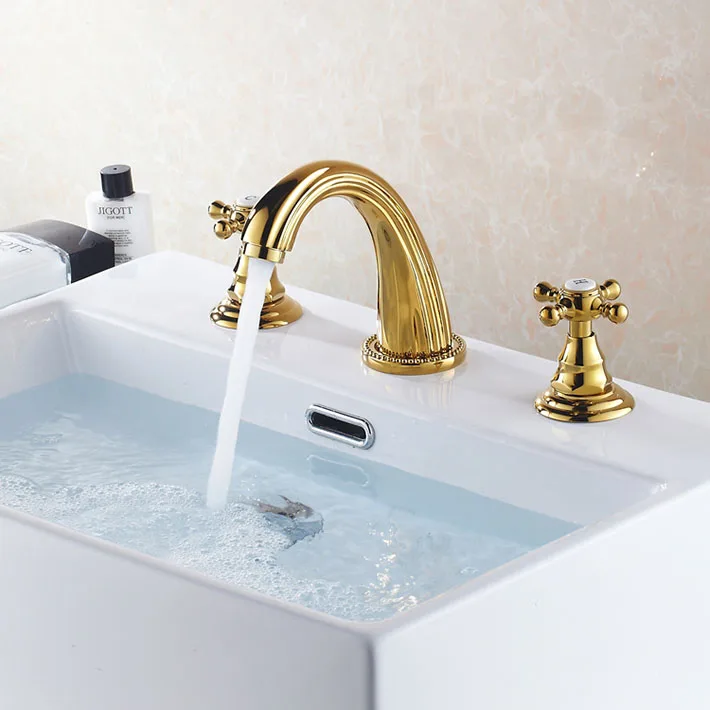 Double Handles Mini-Widespread Bathroom Basin Faucet 3 holes Sink Faucet golden color
Double Handles Mini-Widespread Bathroom Basin Faucet 3 holes Sink Faucet golden color
