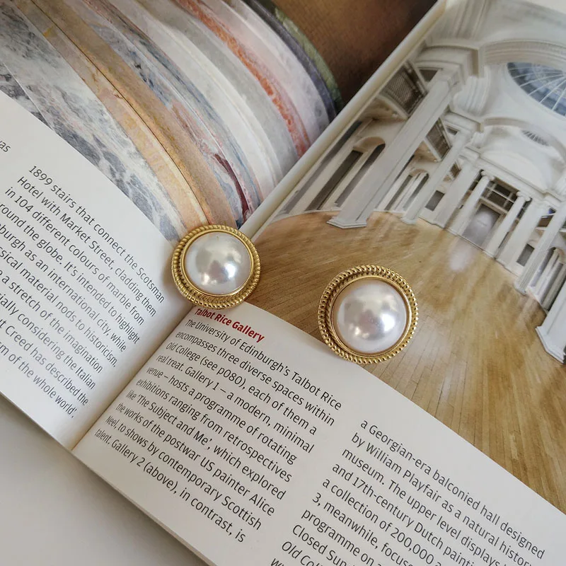 Girl Simple silver Studs Earings Fashion Jewelry Pearl Earrings Brincos For Women nature Perle Boucles D'oreilles Femmes
Girl Simple silver Studs Earings Fashion Jewelry Pearl Earrings Brincos For Women nature Perle Boucles D'oreilles Femmes