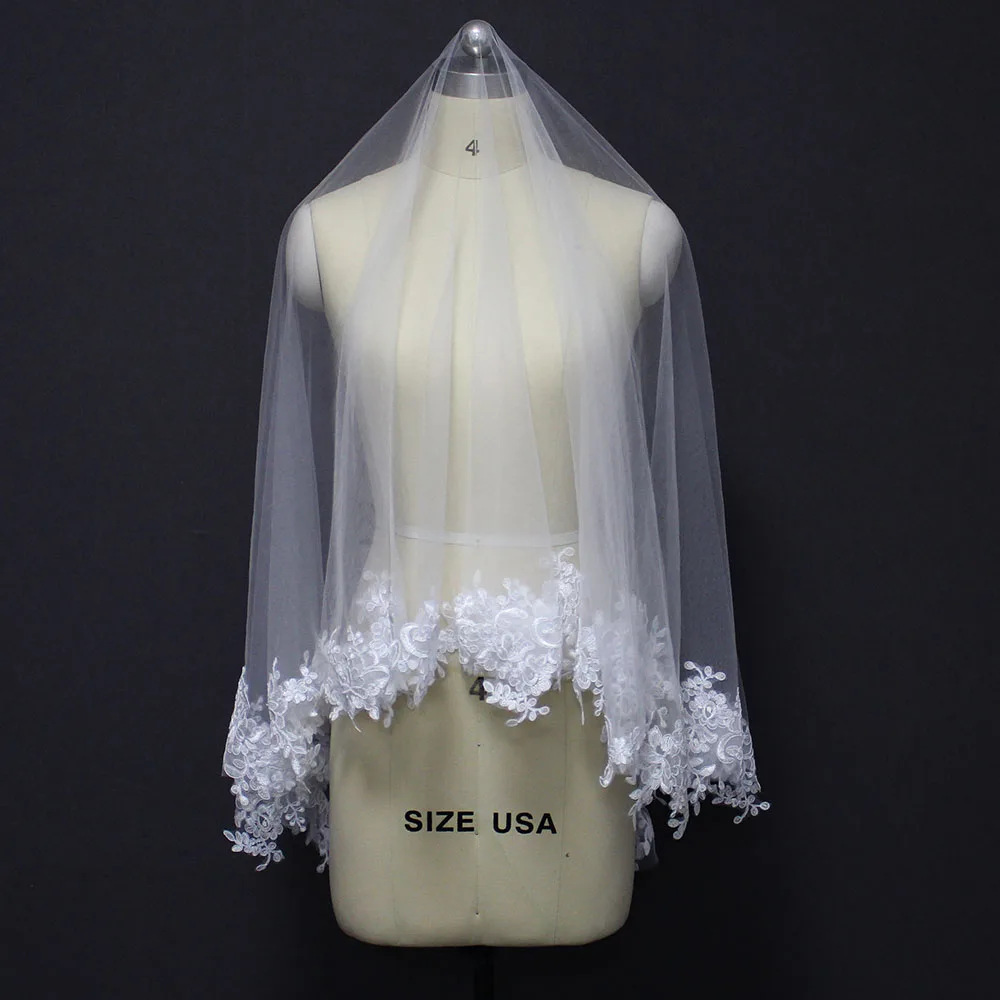 New Arrival Lace Appliques Short Wedding Veil WITHOUT Comb Cover Face One Layer Bridal Veil Wedding Accessories for Bride
New Arrival Lace Appliques Short Wedding Veil WITHOUT Comb Cover Face One Layer Bridal Veil Wedding Accessories for Bride