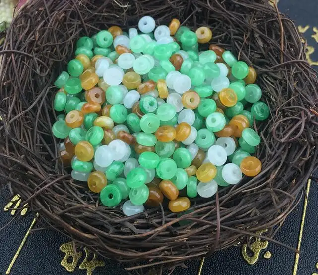 Natural Burma a material ice species Jade Abacus bead 6mm Bashan Chui barrel bead diy free shipping
Natural Burma a material ice species Jade Abacus bead 6mm Bashan Chui barrel bead diy free shipping