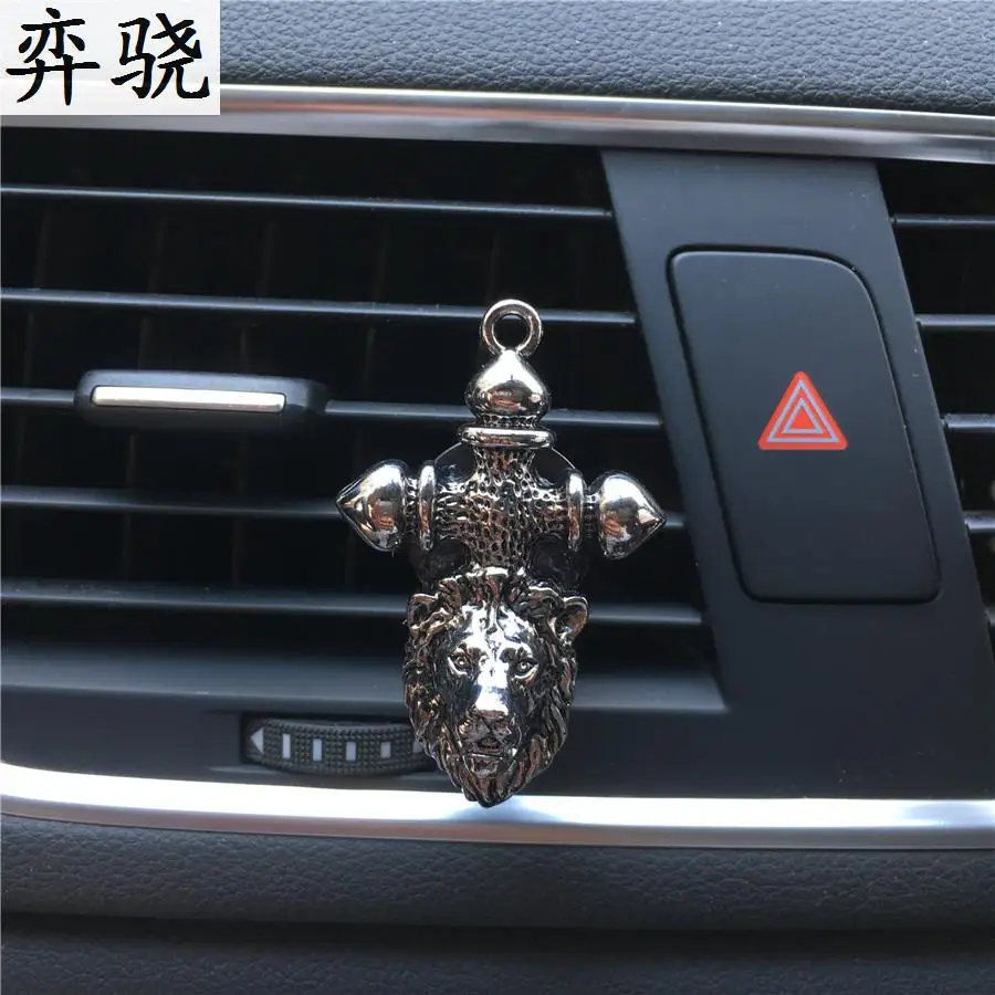 Exquisite metal lion head Lady car perfume clip Cross air conditioning modeling decoration car air freshener Cross car perfume
Exquisite metal lion head Lady car perfume clip Cross air conditioning modeling decoration car air freshener Cross car perfume