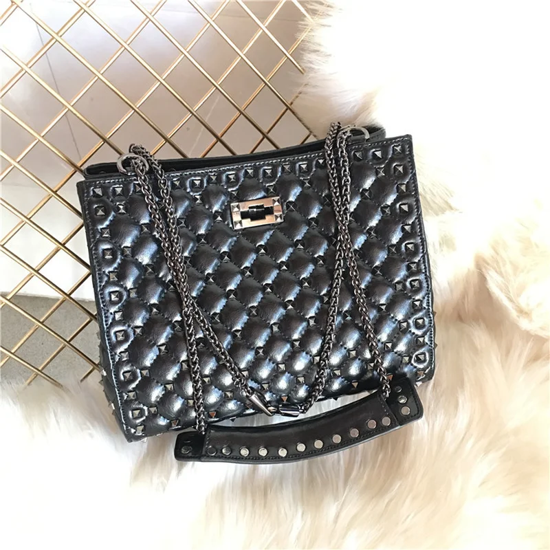 Bags for Women 2019 New Large-capacity Single-shoulder Bag Fashion Wicker cow Leather Bag Luxury Handbags Women Bags Designer
Bags for Women 2019 New Large-capacity Single-shoulder Bag Fashion Wicker cow Leather Bag Luxury Handbags Women Bags Designer