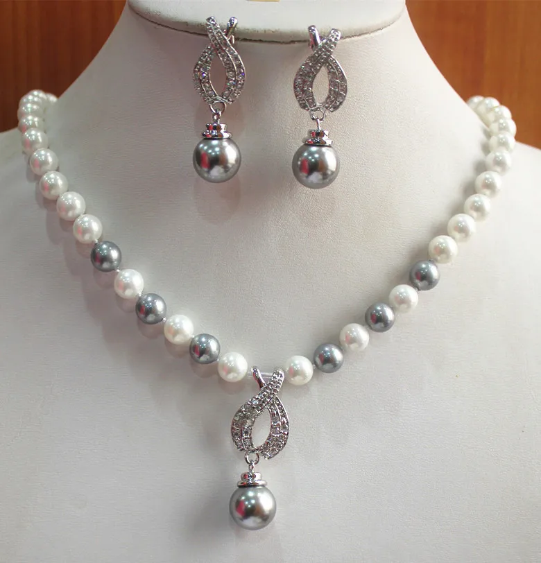 simple design!Wholesale 8mm gray and white pearl necklace+14mm gray pearl earring and necklace pendant jewelry set (A0423) -Top
simple design!Wholesale 8mm gray and white pearl necklace+14mm gray pearl earring and necklace pendant jewelry set (A0423) -Top