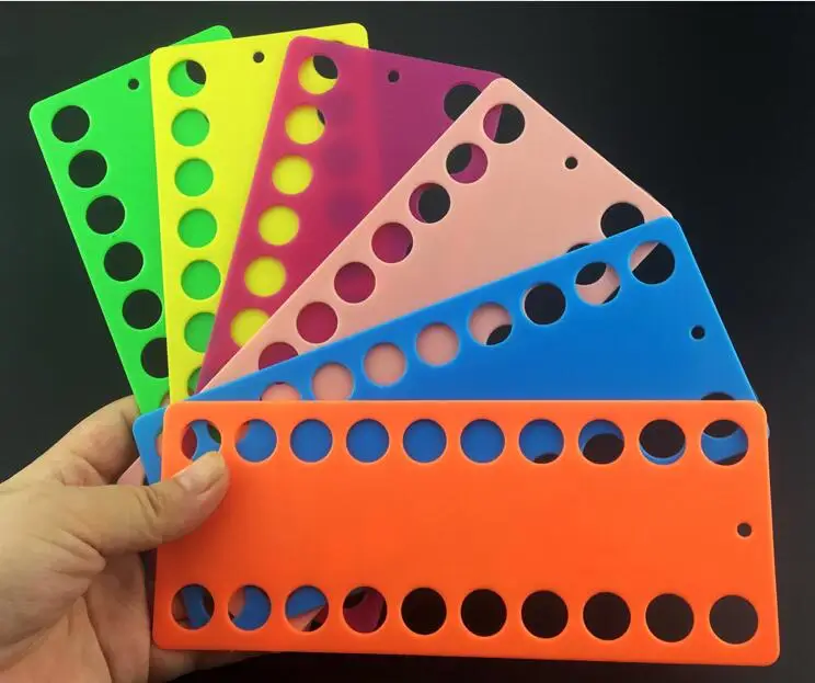 6pcs random color big hole thread pad plastic floss organizer plate sheet for cross x stitching sewing DIY tool craft needlework
6pcs random color big hole thread pad plastic floss organizer plate sheet for cross x stitching sewing DIY tool craft needlework