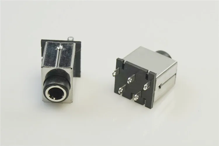 2pcs Vertical Phone Jack 3.5mm 5 contacts stereo socket 3 conductor notebook computer audio connector through hole shielded
2pcs Vertical Phone Jack 3.5mm 5 contacts stereo socket 3 conductor notebook computer audio connector through hole shielded