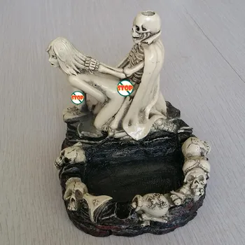 Fun Skull Ashtray Haunted House Halloween Bar Supplies Lady Skull Ashtray Decoration Resin Smoking Ashtray Home Desk R433
Fun Skull Ashtray Haunted House Halloween Bar Supplies Lady Skull Ashtray Decoration Resin Smoking Ashtray Home Desk R433