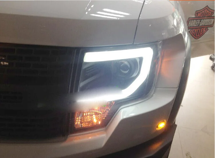 2pcs Car Styling forRaptor Headlight F150 2008~2012 F-150 Head light DRL Lens HI LO Beam Bi-Xenon HID car Accessories
2pcs Car Styling forRaptor Headlight F150 2008~2012 F-150 Head light DRL Lens HI LO Beam Bi-Xenon HID car Accessories