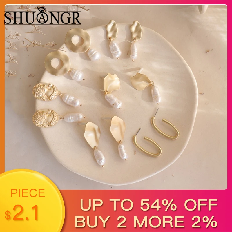 SHUANGR Matte Vintage Gold Embossed Metal Portrait Sculpture Natural Irregular Freshwater Pearl Earrings for Women Girl Jewelry
SHUANGR Matte Vintage Gold Embossed Metal Portrait Sculpture Natural Irregular Freshwater Pearl Earrings for Women Girl Jewelry