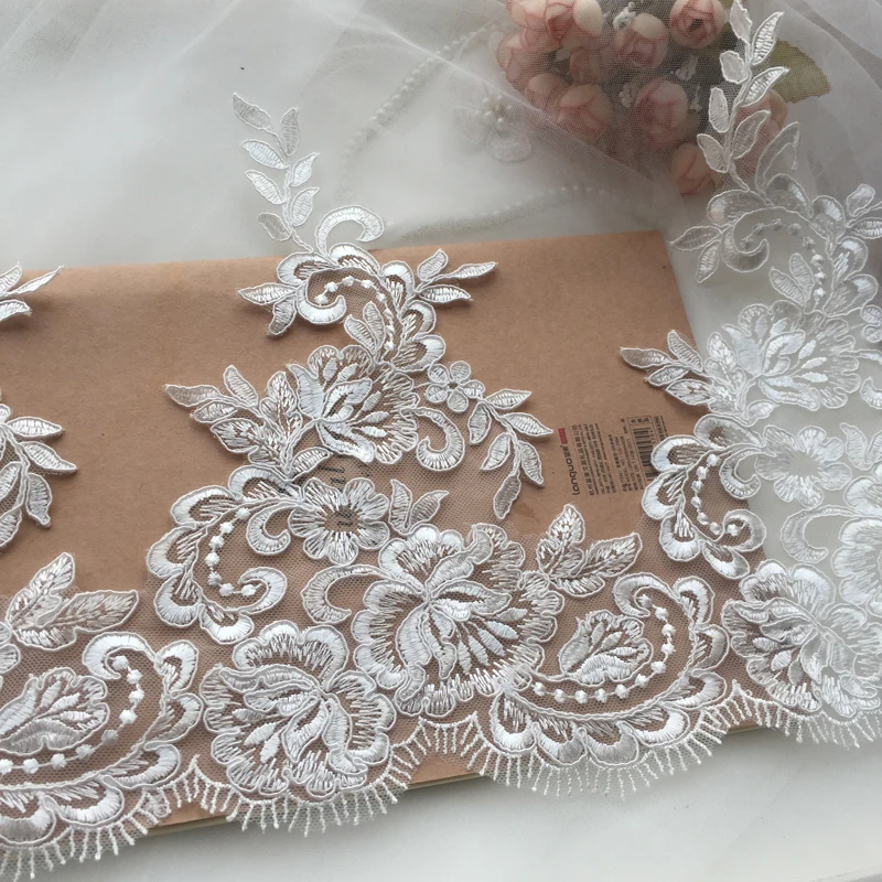 2 Yards New Car Bone Lace Trim White Curtain Lace Width about 26.5cm Wedding Dress Veil Lace RS31
2 Yards New Car Bone Lace Trim White Curtain Lace Width about 26.5cm Wedding Dress Veil Lace RS31