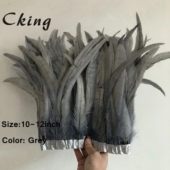Cking 1 Meter 25-30CM Grey Chicken Cock Feathers Trim Cloth Sideband Rooster Tail Feather TrimsClothing Wedding Decoration lace
Cking 1 Meter 25-30CM Grey Chicken Cock Feathers Trim Cloth Sideband Rooster Tail Feather TrimsClothing Wedding Decoration lace