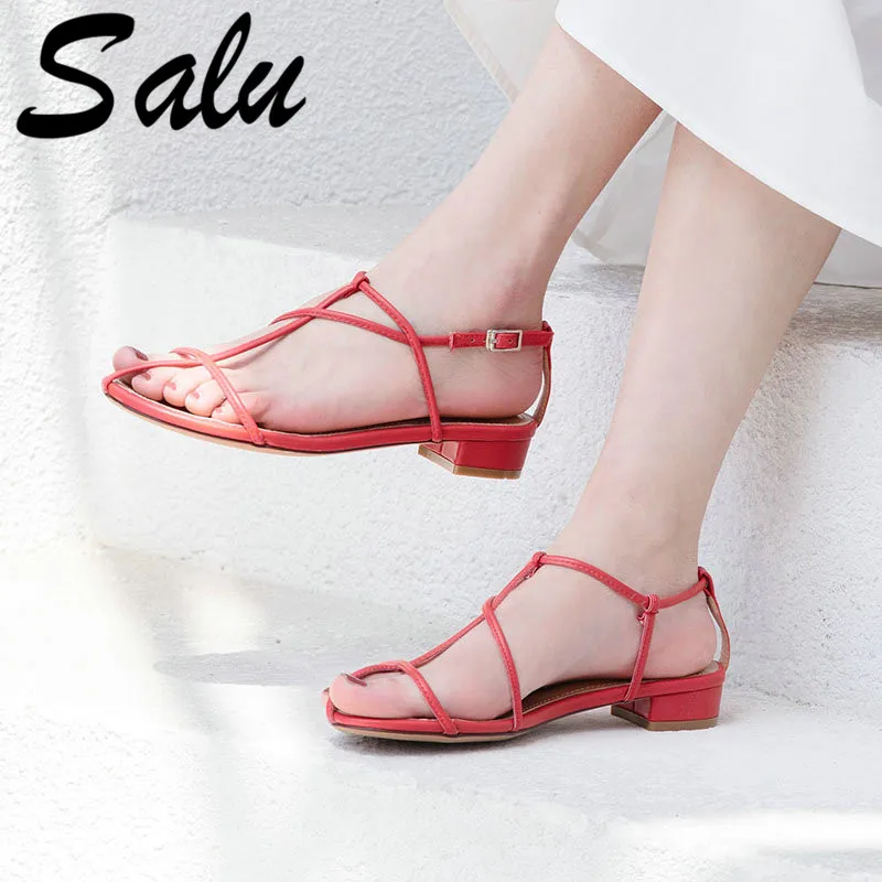 Salu New Women T Strap Flat Ankle Buckle Thong Sandals Female Gladiator Flip Flops Summer Beach Casual Shoes Woman Fashion
Salu New Women T Strap Flat Ankle Buckle Thong Sandals Female Gladiator Flip Flops Summer Beach Casual Shoes Woman Fashion