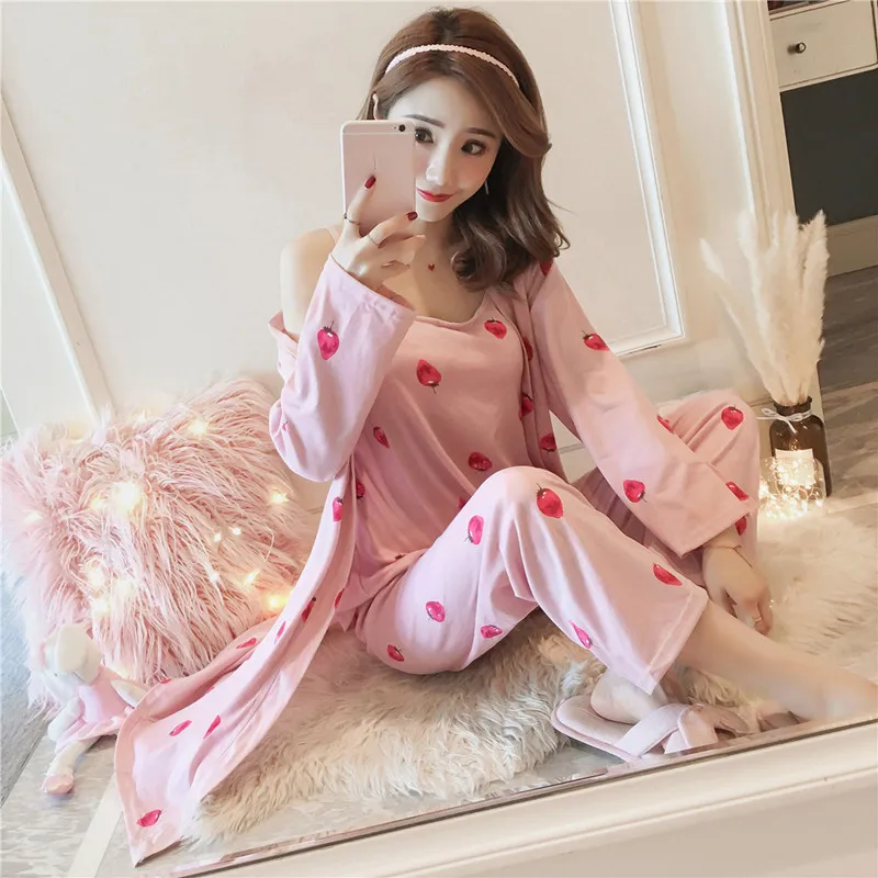 women's 3 pieces pajamas sets 2019 spring and summer Home Furnishing wear three sets pajamas gown Shirts wide leg pants homewea
women's 3 pieces pajamas sets 2019 spring and summer Home Furnishing wear three sets pajamas gown Shirts wide leg pants homewea