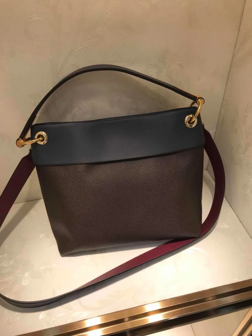 WG0735 100% Real Leather Luxury Handbags Women Bags Designer Crossbody Bags For Female Ladies Europe Brand Runway
WG0735 100% Real Leather Luxury Handbags Women Bags Designer Crossbody Bags For Female Ladies Europe Brand Runway