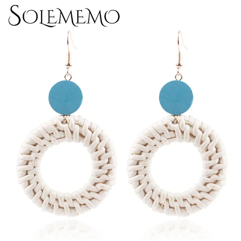 Solememo New Trendy Big Round Straw Weave Rattan Drop Earrings Handmade Braiding Earrings For Women Jewelry 2018 Hot Sale E3606
Solememo New Trendy Big Round Straw Weave Rattan Drop Earrings Handmade Braiding Earrings For Women Jewelry 2018 Hot Sale E3606