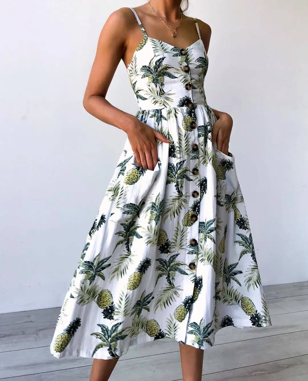 Alishebuy Women Sundress Sexy Casual Loose Robe Femme Maxi Vintage Dress Summer Strap Print Floral Dot Long Boho Bohemian Dress
Alishebuy Women Sundress Sexy Casual Loose Robe Femme Maxi Vintage Dress Summer Strap Print Floral Dot Long Boho Bohemian Dress