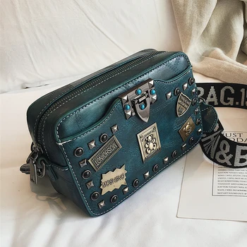 Metal badge Appliques handbags Diamonds Rivet women bags Small square vintage lock Crossbody Thread handbag fashion Shoulder bag
Metal badge Appliques handbags Diamonds Rivet women bags Small square vintage lock Crossbody Thread handbag fashion Shoulder bag