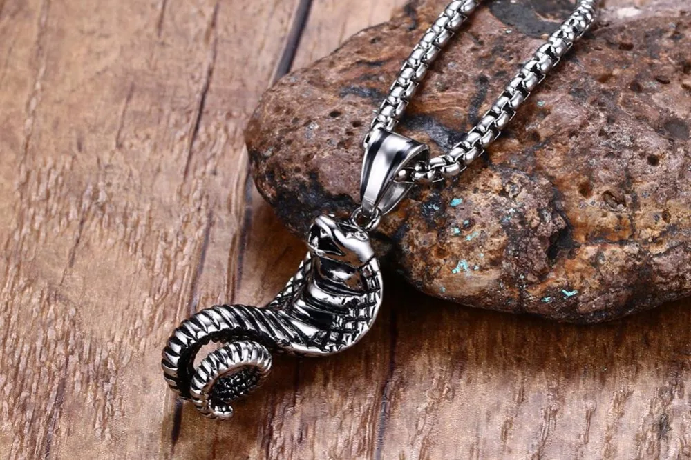 "CobraNeck" - Stainless steel necklace 3