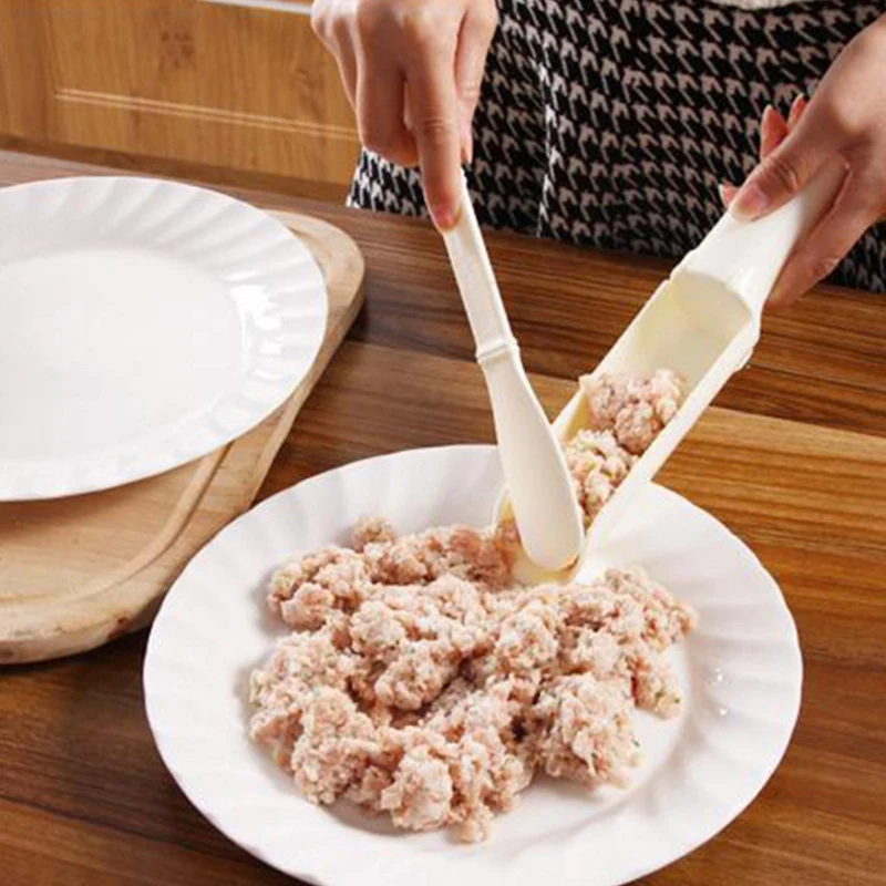 Meatball maker kitchen creative gadget fish ball meatballs cooking machine processing spoon DIY meatballs convenient meatballs
Meatball maker kitchen creative gadget fish ball meatballs cooking machine processing spoon DIY meatballs convenient meatballs
