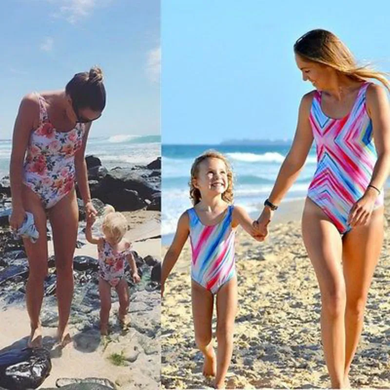 2017 Kid Girls Women's Printed Floral Swimwear One Piece Parent-child Swimsuit Beachwear Bikinis Set Summer Beach Separates Set
2017 Kid Girls Women's Printed Floral Swimwear One Piece Parent-child Swimsuit Beachwear Bikinis Set Summer Beach Separates Set