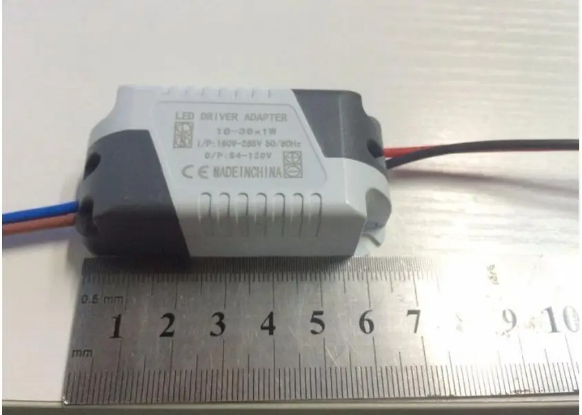 Wholesale 10pcs/lot NEW DC54-130V AC175-265v LED Driver 18-36W 18w 36w 1 8-36w series Lamp Power Supply Lighting Transformer
Wholesale 10pcs/lot NEW DC54-130V AC175-265v LED Driver 18-36W 18w 36w 1 8-36w series Lamp Power Supply Lighting Transformer