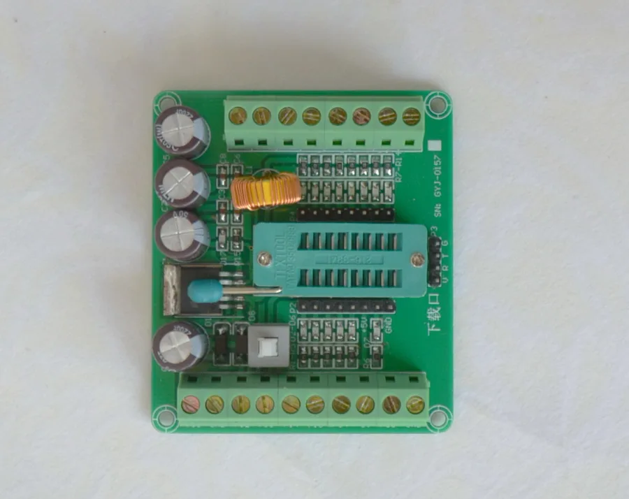 STC15W204S Development Board 16 pin chip Universal board / at the same time support STC15W408AS
STC15W204S Development Board 16 pin chip Universal board / at the same time support STC15W408AS
