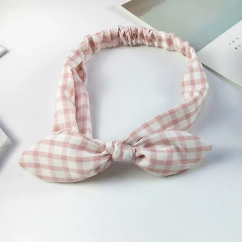 Temperament Fabric Bow Ribbon Elastic Ribbon Simple Rabbit Ear Headband Hairpin Hair Accessories.Wash a face tool
Temperament Fabric Bow Ribbon Elastic Ribbon Simple Rabbit Ear Headband Hairpin Hair Accessories.Wash a face tool