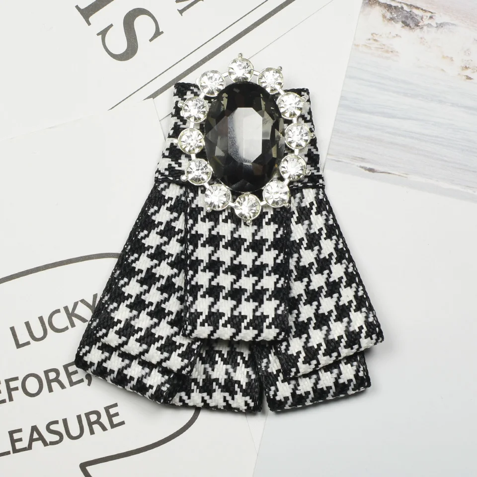 i-Remiel Bowknot Breastpin Flower Crystal Fabric Metal Pins And Brooches Vintage Women's Clothing Accessories Dresses Casual Pin
i-Remiel Bowknot Breastpin Flower Crystal Fabric Metal Pins And Brooches Vintage Women's Clothing Accessories Dresses Casual Pin