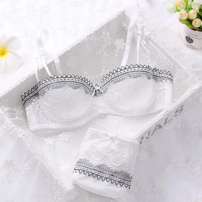 Female Sexy Lace Ultra-thin Brass Suit Perspective Underwear Bras Female Thin Section 3 Colors
Female Sexy Lace Ultra-thin Brass Suit Perspective Underwear Bras Female Thin Section 3 Colors