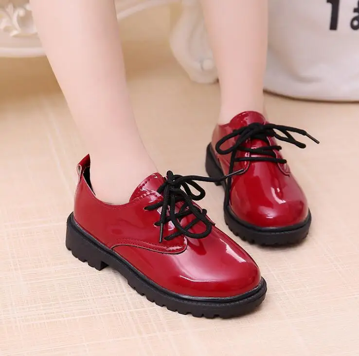 Children's Performance Shoes Girls leather shoes Black and White Princess single Shoes Spring Autumn 2019 New kids casual shoes 
Children's Performance Shoes Girls leather shoes Black and White Princess single Shoes Spring Autumn 2019 New kids casual shoes