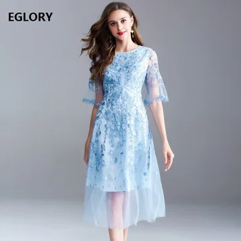 New Plus Size Party Event Women Dress 2018 Summer Fashion Ladies Lace Embroidery Large Swing Blue Purple Elegant Dress Vestido
New Plus Size Party Event Women Dress 2018 Summer Fashion Ladies Lace Embroidery Large Swing Blue Purple Elegant Dress Vestido