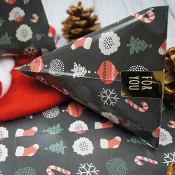 50pcs Christmas theme paper Gift Wrap Storage Bag as party mini gift packaging keeping bags
50pcs Christmas theme paper Gift Wrap Storage Bag as party mini gift packaging keeping bags