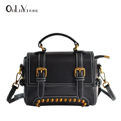 Trendy temperament wild soft leather rivet shoulder bag type Messenger bag square handbag
Trendy temperament wild soft leather rivet shoulder bag type Messenger bag square handbag