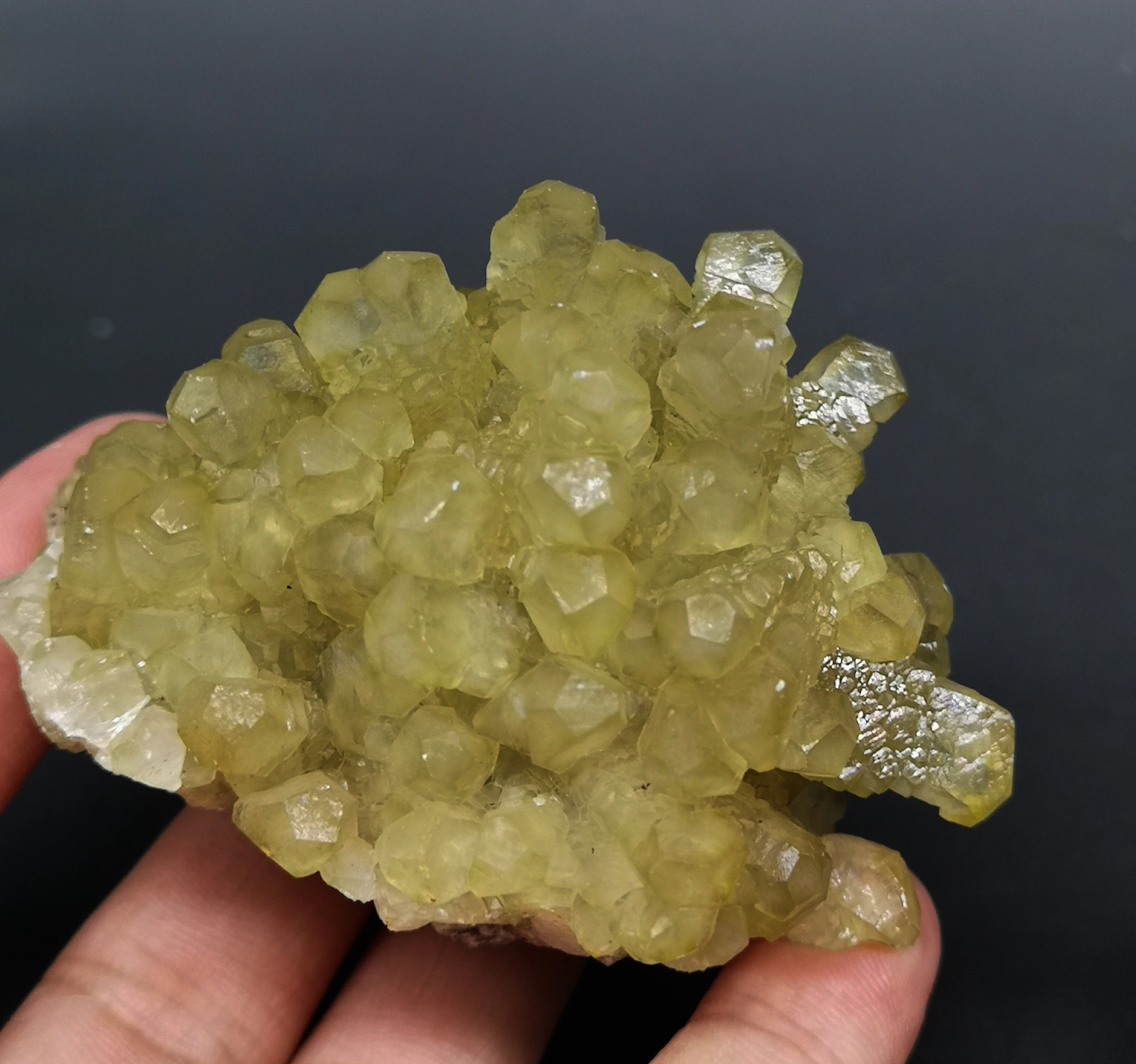 136g Natural Calcite Skeletal Raw Quartz Point Rough Crystal Cluster Mineral Stones and crystals from China
136g Natural Calcite Skeletal Raw Quartz Point Rough Crystal Cluster Mineral Stones and crystals from China