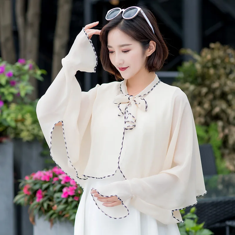 2017 New Summer Beach Cover up Large Poncho Pareos Wrap Shawl Beach Sarongs For Women Scarf Lacing Design Sunscreen Clothing 
2017 New Summer Beach Cover up Large Poncho Pareos Wrap Shawl Beach Sarongs For Women Scarf Lacing Design Sunscreen Clothing