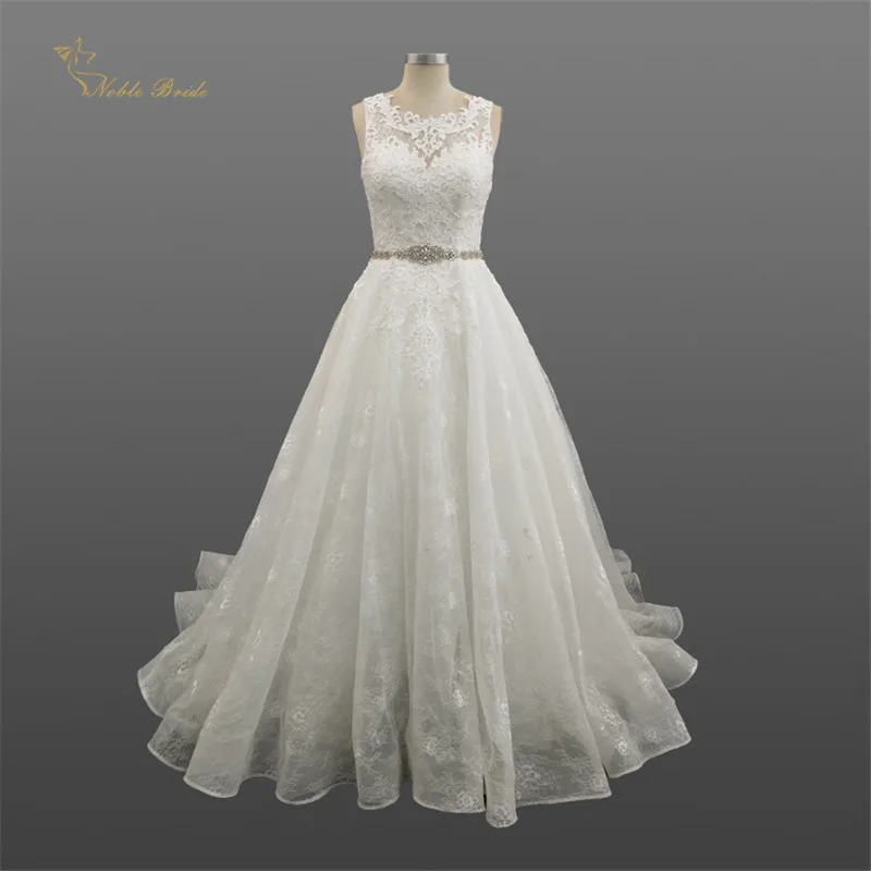 Vintage A Line Princess Wedding Gown Dress Bridal Vestido de noiva Lace Wedding Dress With Crystal Sash 2019
Vintage A Line Princess Wedding Gown Dress Bridal Vestido de noiva Lace Wedding Dress With Crystal Sash 2019