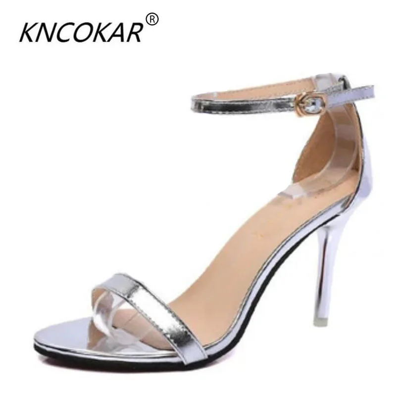 In the summer of 2018the stiletto heel sandals, sexy black peep-toe contracted golden high-heeled shoes buckle a word summer
In the summer of 2018the stiletto heel sandals, sexy black peep-toe contracted golden high-heeled shoes buckle a word summer