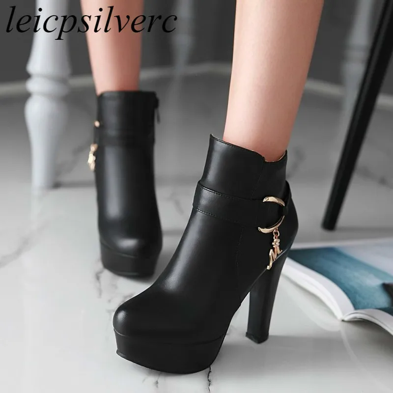 Women Boots Autumn Winter Warm Super High-heels 2018 New Sexy Fashion Pu Zip Ankle Motorcycle Boots Platform White Martin Shoes
Women Boots Autumn Winter Warm Super High-heels 2018 New Sexy Fashion Pu Zip Ankle Motorcycle Boots Platform White Martin Shoes